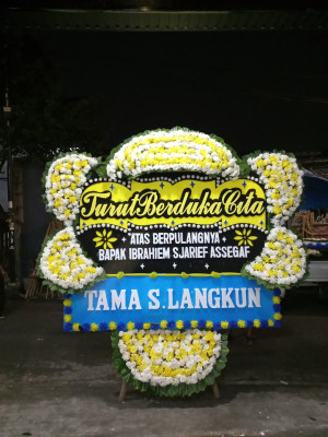 Papan Bunga Duka di Sawah Lebar